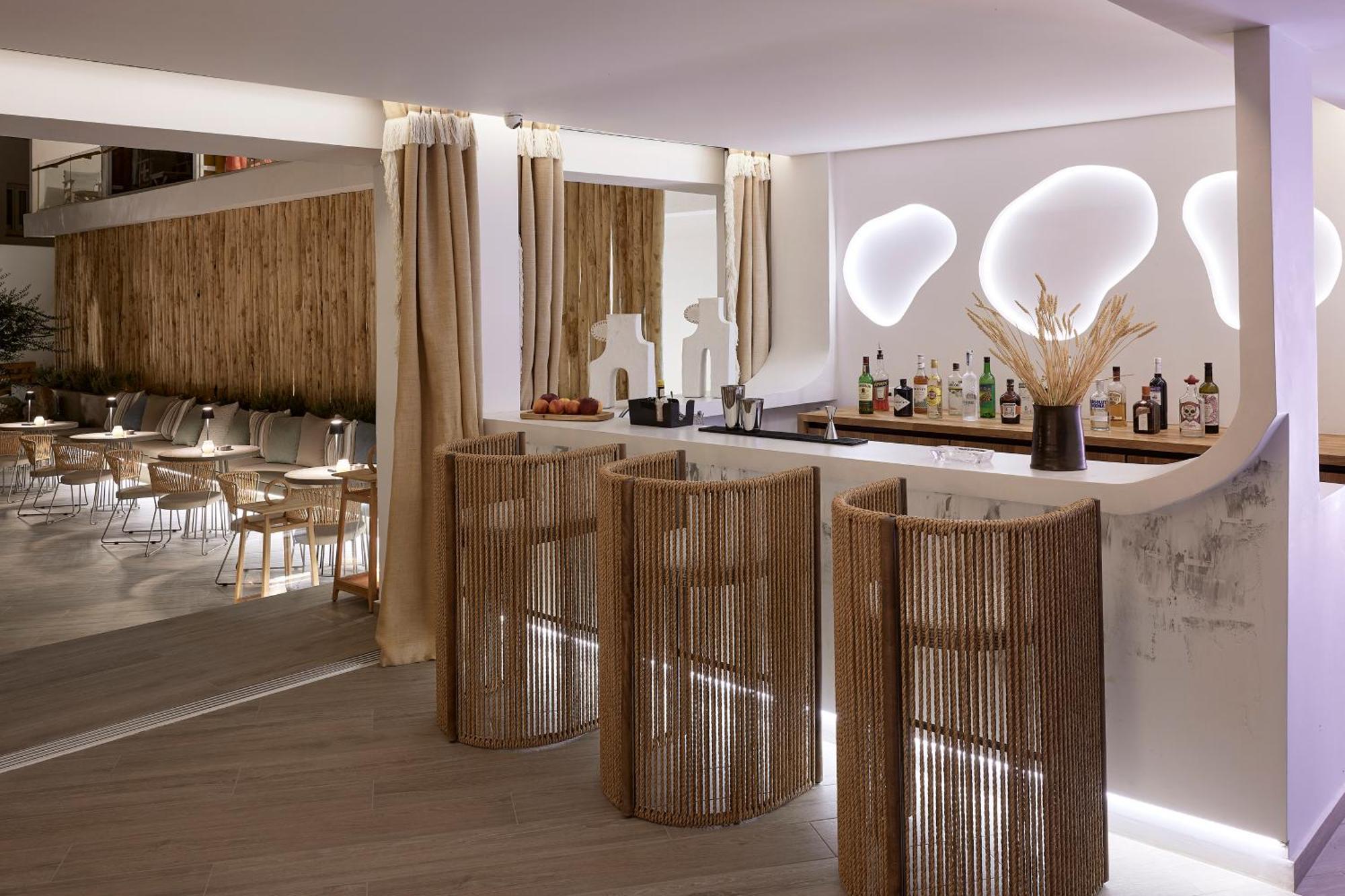 Kythnos Bay Hotel Loutrá Екстериор снимка