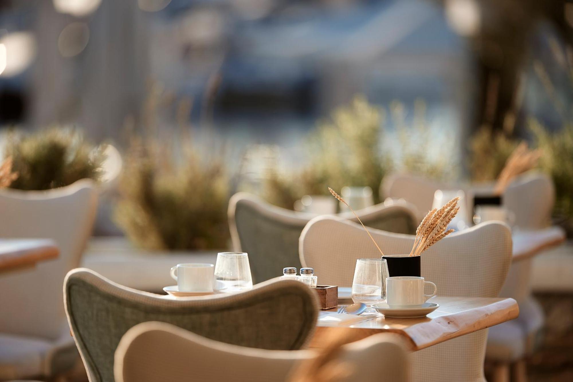Kythnos Bay Hotel Loutrá Екстериор снимка